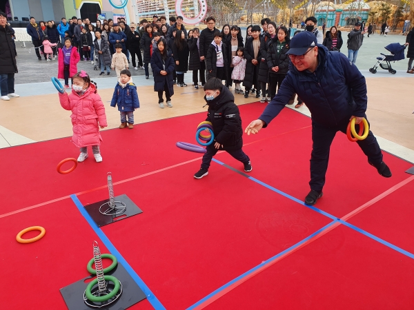 마산로봇랜드에서 설을 맞아 한국의 전통놀이와 다른 나라 전통놀이를 한번에 즐길 수 있는 ‘세계 전통놀이 체험’이 진행된다.